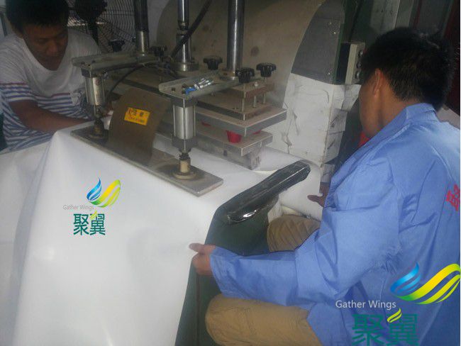 上海膜結(jié)構(gòu)車棚,膜結(jié)構(gòu)車棚