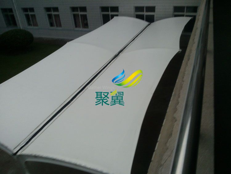 奉化溪口鎮(zhèn)寧波職業(yè)技術(shù)學(xué)院膜結(jié)構(gòu)車(chē)棚工程