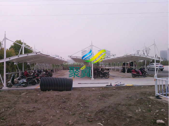 上海松江高科技園區(qū)雙開膜結(jié)構(gòu)自行車棚