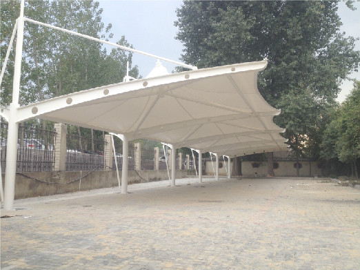 新沂瓦窯中學(xué)冒頂車棚設(shè)計|冒頂車棚施工案例