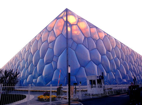 21世紀(jì)具創(chuàng)意的建筑膜結(jié)構(gòu)景觀設(shè)計(jì)  