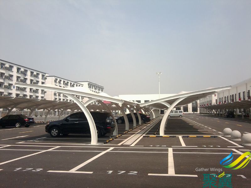 聚翼無(wú)錫膜結(jié)構(gòu)車(chē)棚 透光性好品質(zhì)卓越值得信賴(lài)