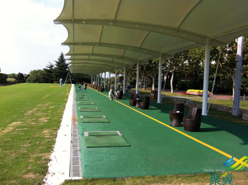 高爾夫看臺(tái)膜結(jié)構(gòu)遮陽(yáng)棚 發(fā)球臺(tái)景觀遮陽(yáng)工程施工