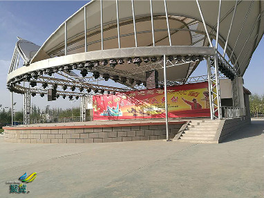 文藝舞臺膜結(jié)構(gòu)文章-文藝舞臺膜結(jié)構(gòu)景觀效應(yīng)及耐久性