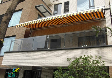 遮陽雨棚重要性-遮陽雨篷自動伸縮雨篷高強(qiáng)度材料