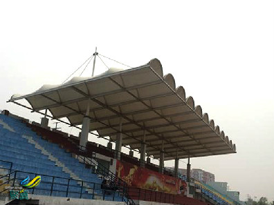 體育看臺膜結(jié)構(gòu)公司-體育看臺膜結(jié)構(gòu)造型獨(dú)特，發(fā)展快