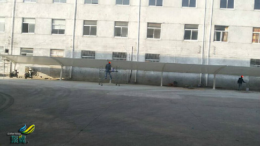   膜結(jié)構(gòu)和張拉膜有什么區(qū)別？