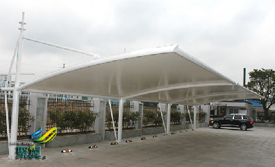 膜結(jié)構(gòu)車棚的幾大優(yōu)勢
