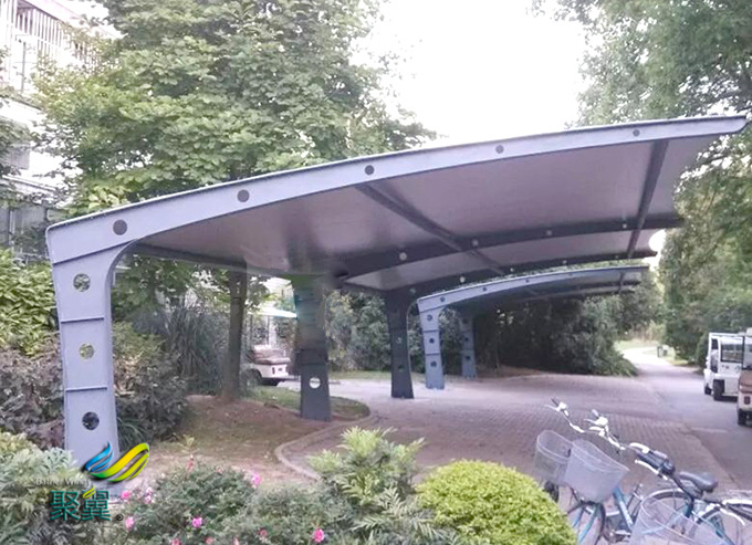 膜結(jié)構(gòu)車棚是怎么施工的，膜結(jié)構(gòu)車棚大受歡迎的原因