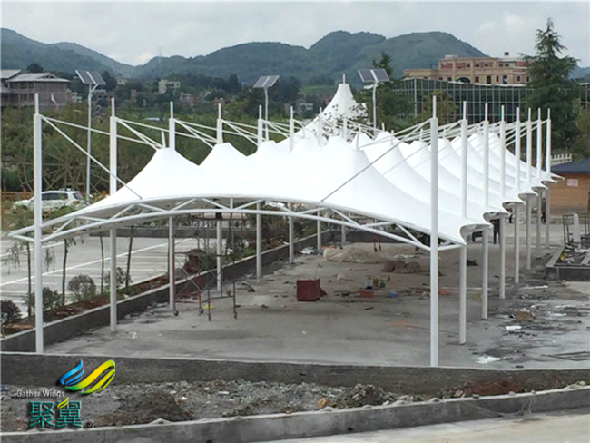 國內(nèi)膜結(jié)構(gòu)車棚推行|高品質(zhì)車棚