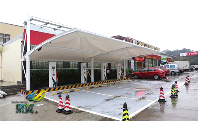 膜結(jié)構(gòu)車棚裁剪縫安置|膜資材幅寬