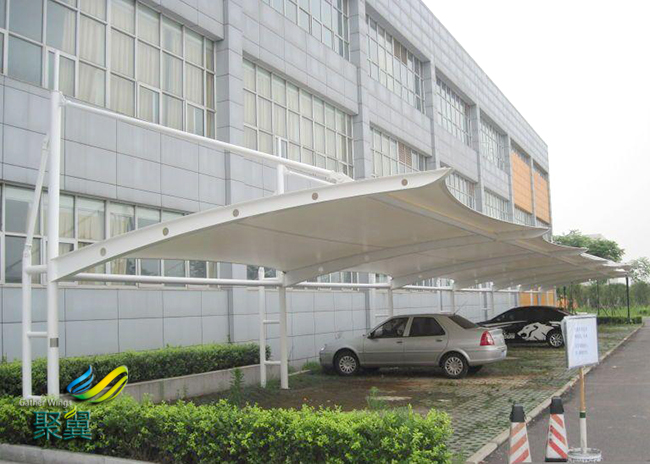 膜結(jié)構(gòu)車棚經(jīng)濟(jì)效益顯而易見