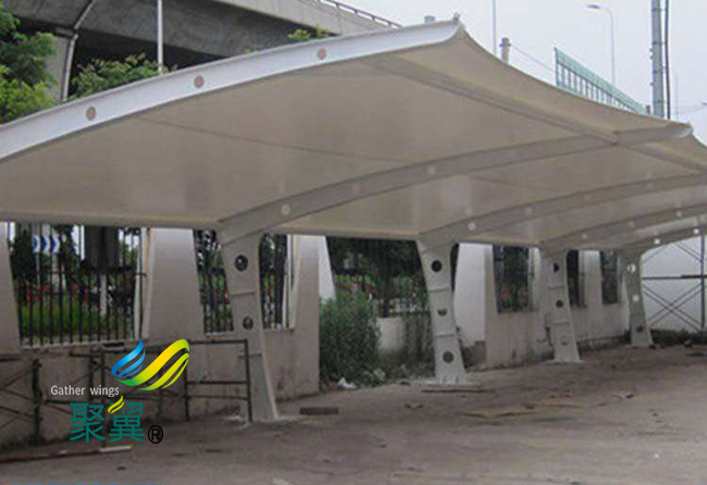 膜結(jié)構(gòu)車棚H型鋼打孔|膜結(jié)構(gòu)車棚自身特性