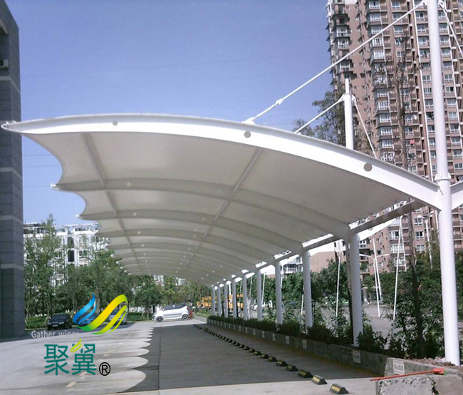 膜結(jié)構(gòu)車棚低建筑本錢|膜結(jié)構(gòu)車棚環(huán)保無(wú)污染