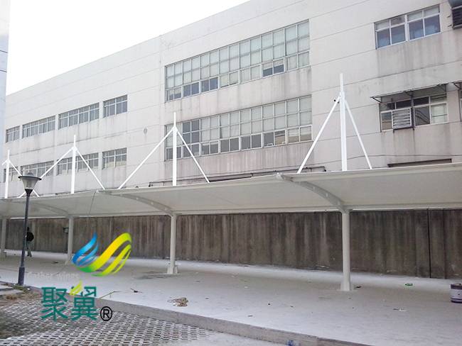 PVC膜材料強(qiáng)度高特點(diǎn)|膜結(jié)構(gòu)車棚膜材柔軟性