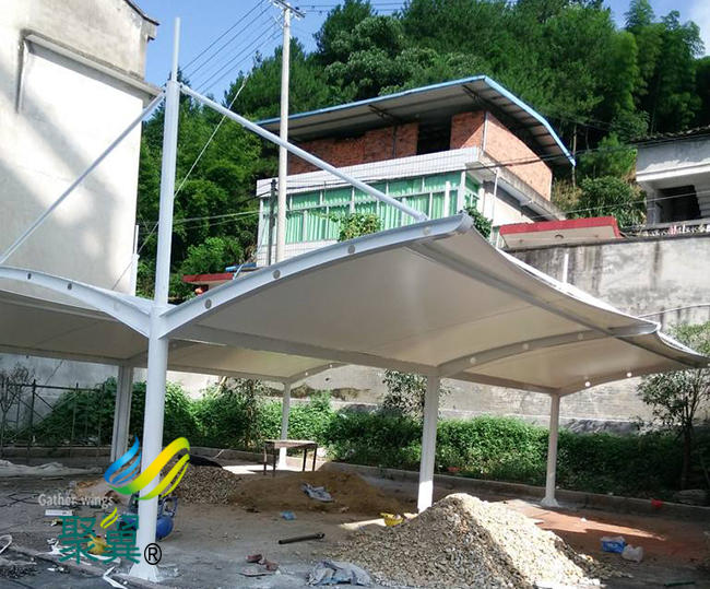 膜結(jié)構(gòu)車棚景觀膜構(gòu)造特性|車棚開展