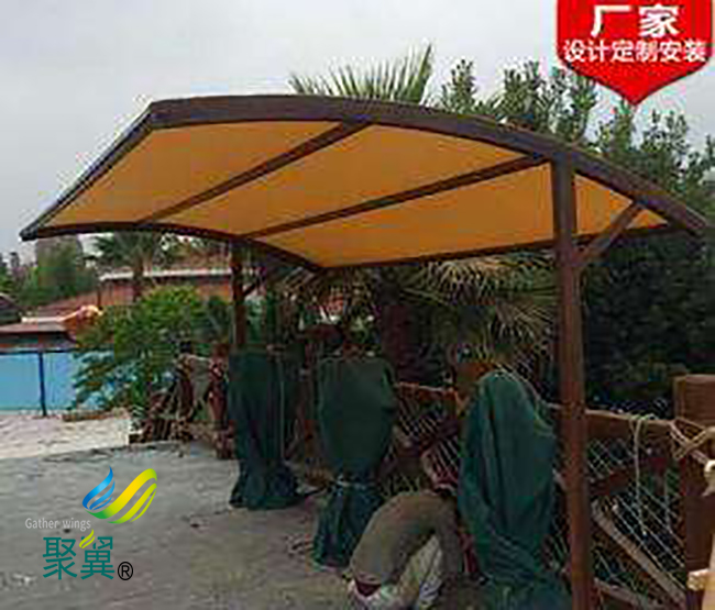  膜結(jié)構(gòu)車棚停車建設(shè)|膜結(jié)構(gòu)車棚PVC膜材料強(qiáng)度    