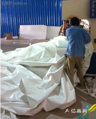 嘉興膜結(jié)構(gòu)車(chē)棚膜布批發(fā)安裝是什么牌子材料種類(lèi)生產(chǎn)商